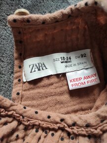 Dívčí šaty Zara, velikost 92 - 2