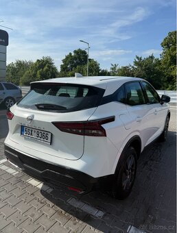 Nissan Qashqai 1,3 DIG benzín - 2
