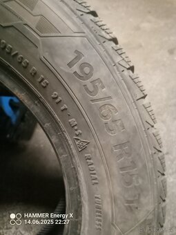 195/65 R15 - 2