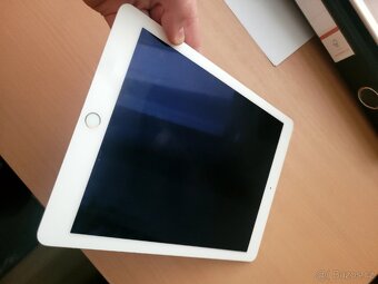 Displej na ipad air 2 - 2
