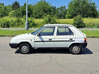 Škoda Favorit 135L, po prvním majiteli - 2