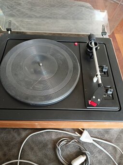 Gramofon Tesla NC 150 - 2