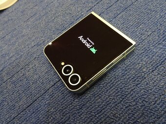 Nový Samsung Galaxy Z Flip6 12/512GB s DPH - 2