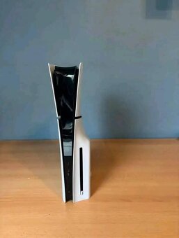 Playstation Sony 5 825 GB - 2