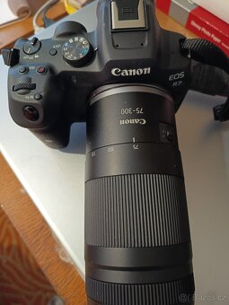 prodam CANON R 7 +OBJEKTIVY +BLESK+BATOH - 2