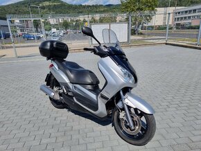 Yamaha X-Max 250 - 2