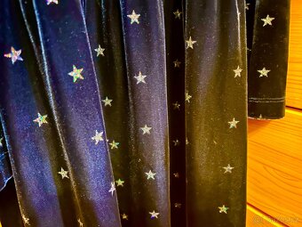 2x zimní sametové šaty GAP 7-8 let - 2