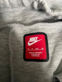 Nike Tech Fleece tepláky - 2