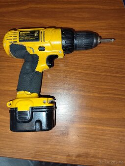 Aku vrtačka DeWalt typ DC 727, 12V - 2
