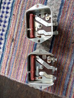 Regulátor dobíjení Jawa - 2