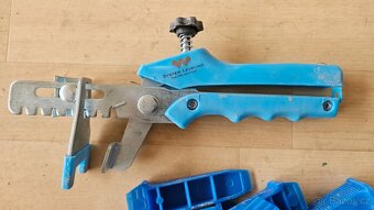 System Leveling klíny a nivelační kleště - 2