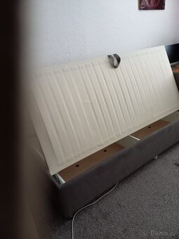 POSTEL - VELKY ÚLOŽNÝ PROSTOR - 2