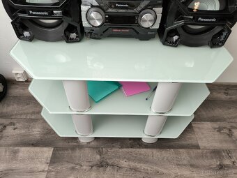 Skleněný stolek - 2