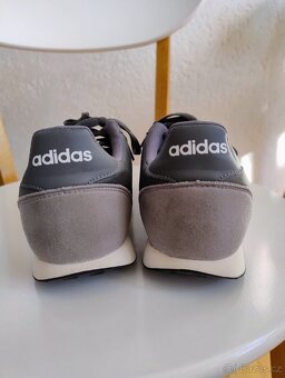 Tenisky Adidas 42 sede - 2