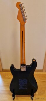 Elektrická kytara SX stratocaster
- 2