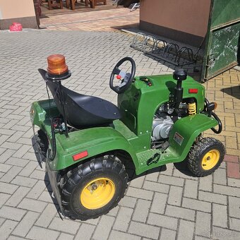 Dětský čtyřtaktní traktor - 2