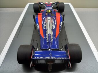 F1 TORO ROSSO STR12 AUSTRALIE 2017 CARLOS SAINZ SPARK 1:18 - 2