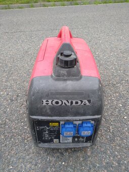 Půjčím generátor Honda 1,8 kW stále zatížení - 2