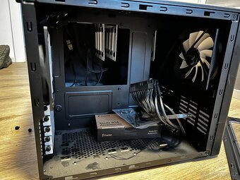 Fractal Design Node 804 - 2