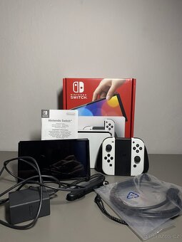 Nintendo Swtich OLED - 2