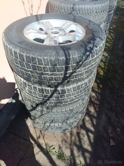 Originál 16" AL kola na Kia Sorento - 2