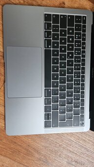 Apple MacBook Air A1932 (náhradní díly) - 2