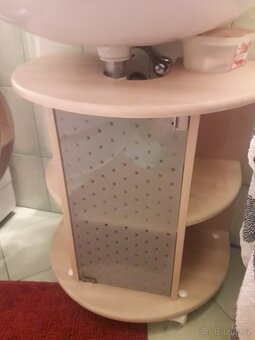 Skřiňka pod umyvadlo od IKEA - 2