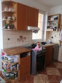 Prodam linku včetně sporáku, myčky, lednice - 2