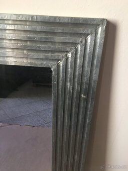 Zrcadlo 90x60 oplechované s dřevěným korpusem - 2