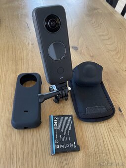 Insta360 ONE X2 360 ° kamera - 2