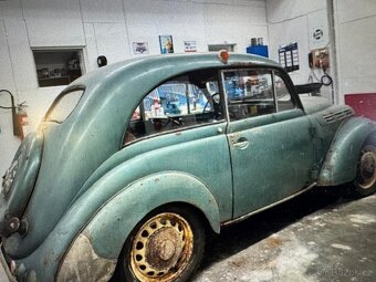 Renault juvaqatre 1938 s TP - 2