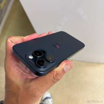 iPhone 15 Pro 256GB, pěkný stav, rok záruka - 2
