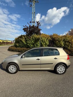 VW GOLF V 1.6 85kW, SERVISKA, KLIMA - 2