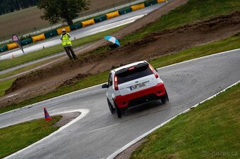 Ford Fiesta ST150 2.0 Duratec 2008 110kw slalom track days - 2