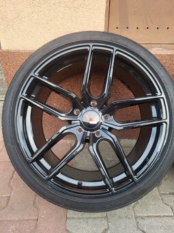 Bmw kola JR25 5x120 255/35 R19 - 2