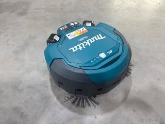 Makita aku robotický vysavač DRC200Z, záruka 12/2026 - 2