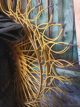 4 paprskový obraceč a shrnovač - 2