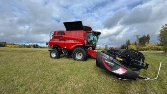 Sklízecí mlátička Case 8240 - 2