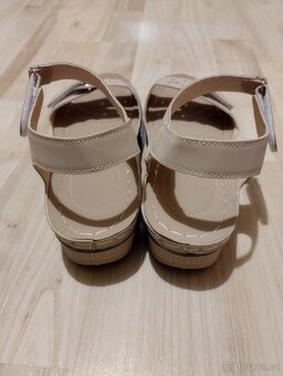 Nové dámské sandály vel.43 - 2