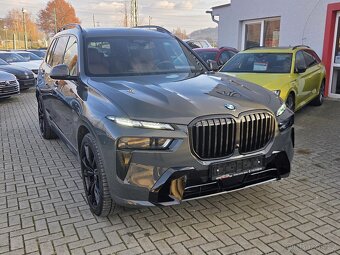 BMW X7 40d xDrive M Paket LASER HUD SKY LOUNGE TAŽNÉ - 2