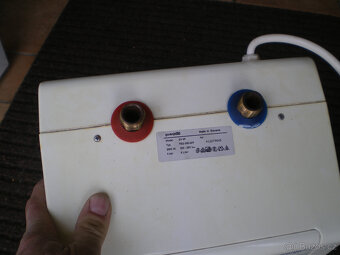 Ohřívač vody nad nebo pod linku - možno i výměnou - 2
