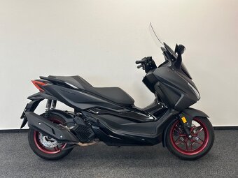 Honda Forza 125 Special Edition - 2