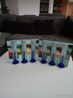 Sada skleniček na šampaňské. Nové. - 2