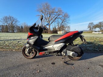 Aprilia SR 300 Max - 2