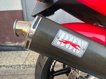 Honda CBR900RR SC33 1999 - 2