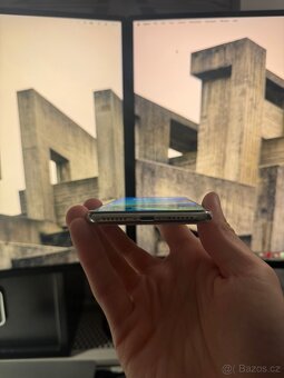 iPhone X - 64GB, krásný stav - 2