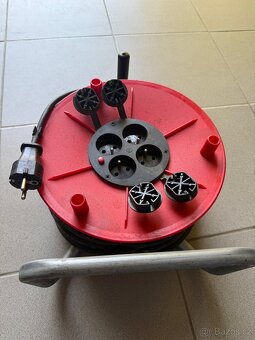 Prodlužovací kabel na bubnu 25m - 2