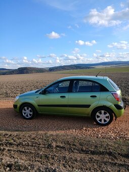 Kia Rio - 2