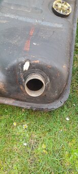 škoda 100,1000,110r nádrže - 2