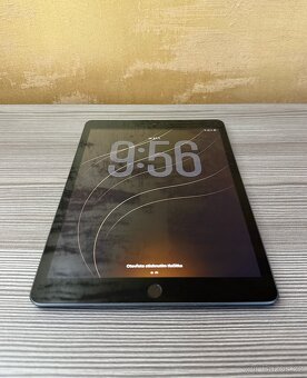 Apple iPad 8 128GB Space Gray, TOP STAV - 2